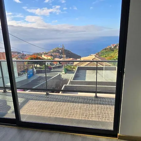 4 Bedroom *