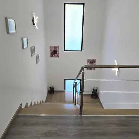 4 Bedroom *