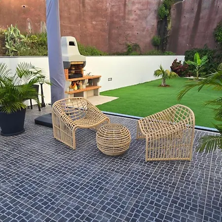 Villa 4 Bedroom *